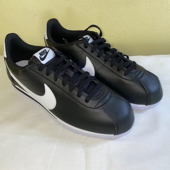 nike classic cortez women's shoe